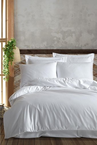 Varol Laura Home Risus Saten 4 Mevsim 200 x 220 cm Çarşaflı Çizgili Çift Kişilik Nevresim Takımı Beyaz