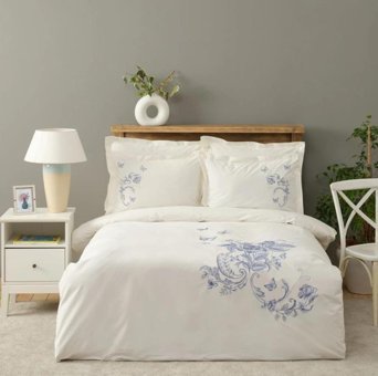 Karaca Home Pamuklu 4 Mevsim 200 x 220 cm Çarşaflı Çiçekli Çift Kişilik Nevresim Takımı Beyaz