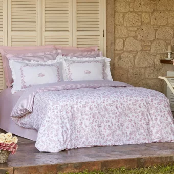 Karaca Home Versay Pamuklu 4 Mevsim 200 x 220 cm Çarşaflı Desenli Çift Kişilik Nevresim Takımı Pembe