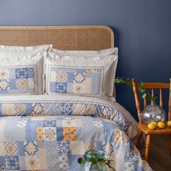 Apricitas Maude Pamuklu 4 Mevsim 200 x 220 cm Çarşaflı Desenli Çift Kişilik Nevresim Takımı Çok Renkli