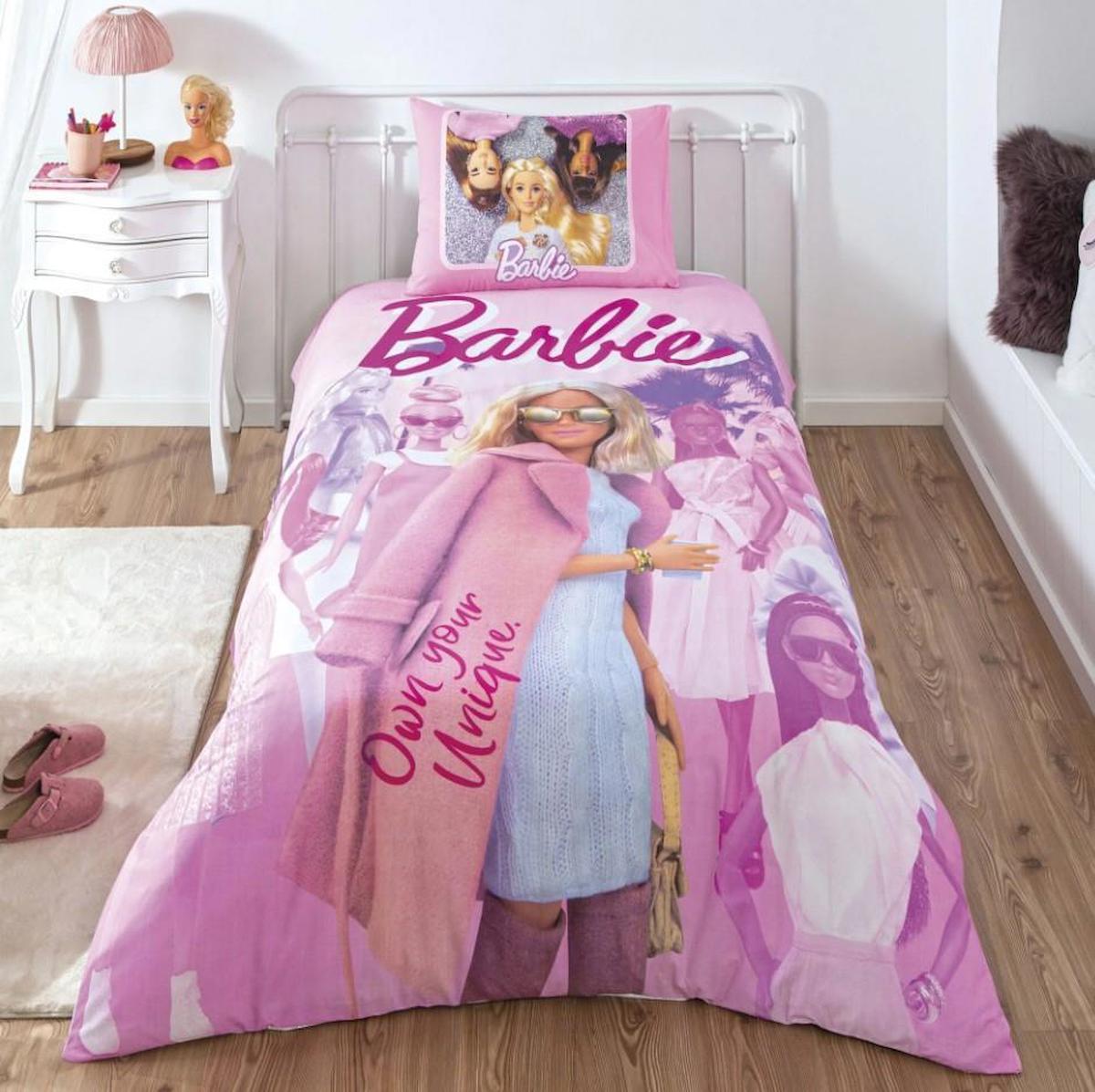 Taç Barbie Pink Power Pamuklu 4 Mevsim 160 x 220 cm Çarşaflı Desenli Çift Kişilik Nevresim Takımı Pembe