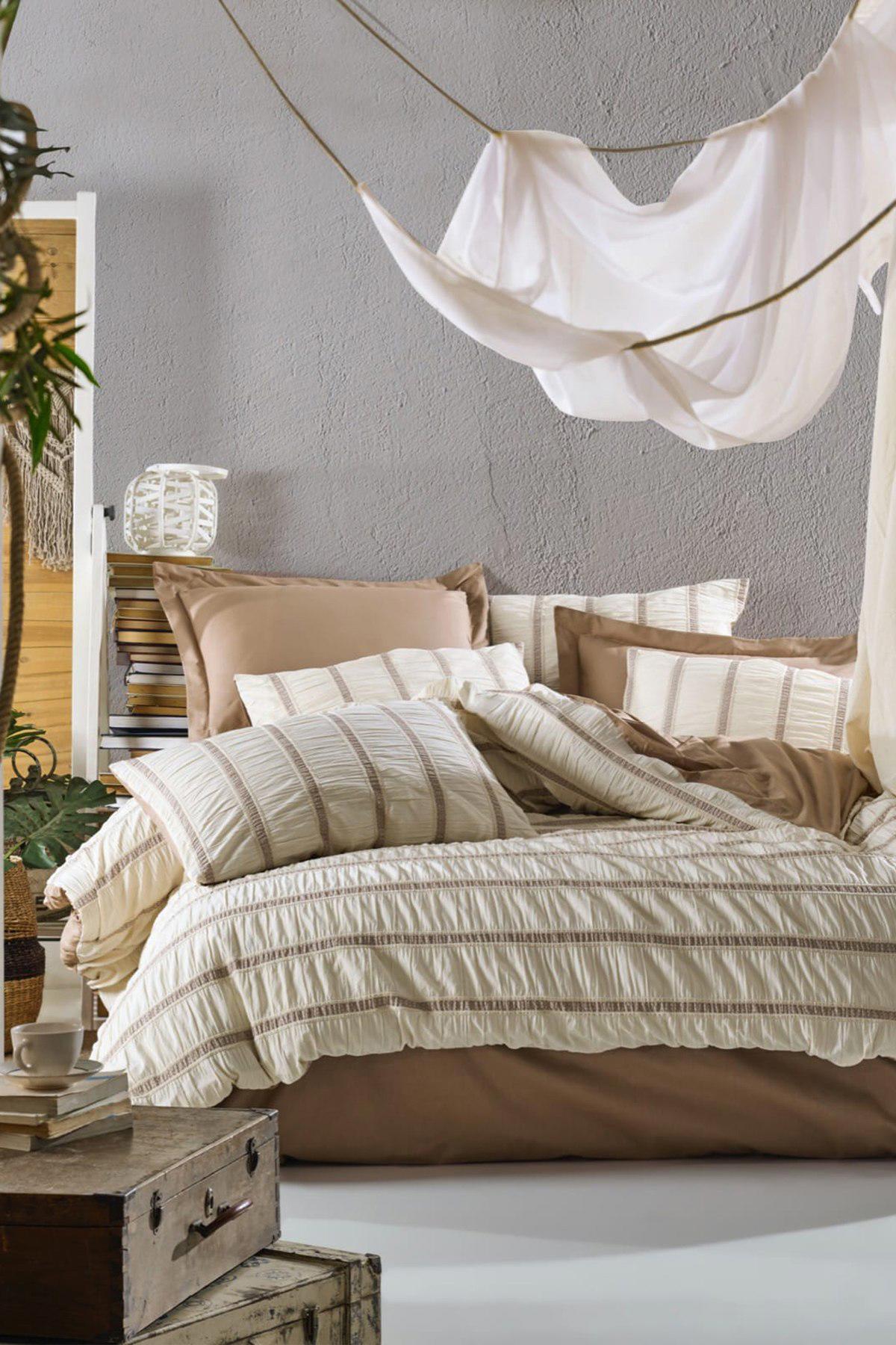 Şaheser Pamuklu 4 Mevsim 200 x 220 cm Çarşaflı Desenli Çift Kişilik Nevresim Takımı Bej