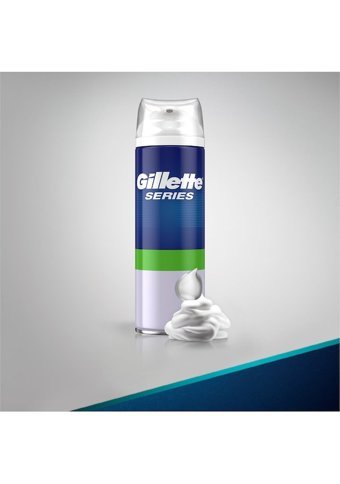 Gillete Champions Seyahat Boyu Hassas Ciltler İçin Tıraş Köpüğü 250 ml