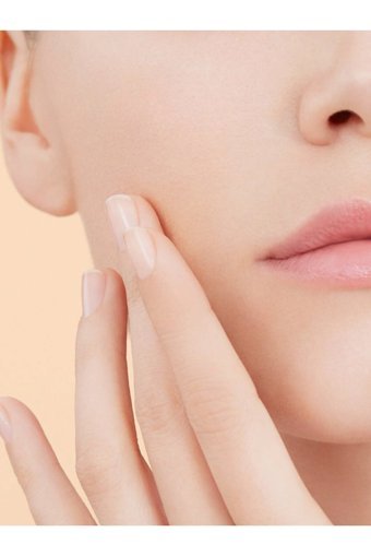 Chanel Complete Correction 50 Be Güneş Koruyuculu CC Krem 30 ml