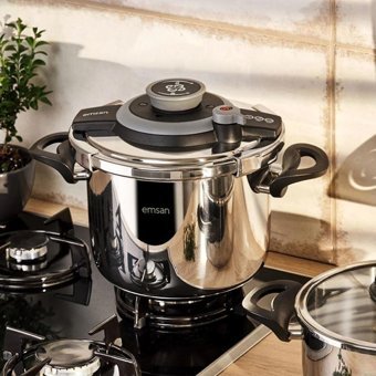 Emsan Vera Clipso Kapak Çelik Tabanlı 4 lt Düdüklü Tencere Siyah