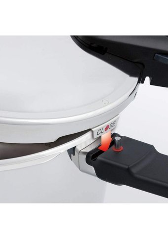 Fissler Vitaquick Bluepoint Clipso Kapak Cookstar Tabanlı 6 lt Düdüklü Tencere