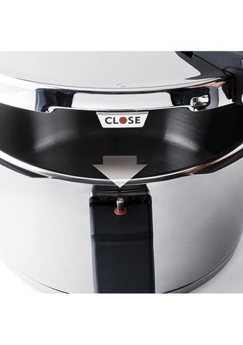 Fissler Vitaquick Bluepoint Clipso Kapak Cookstar Tabanlı 8 lt Düdüklü Tencere