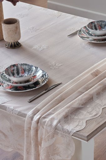 Doqu Home Esse Polyester 145x240 cm Dikdörtgen Masa Örtüsü Bej
