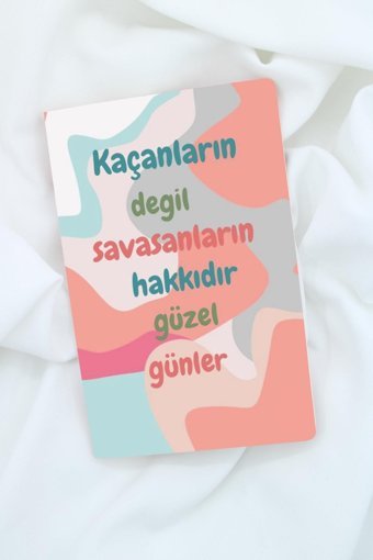 Anime Marketi Kaçanların Değil Savaşanların A5 Çizgisiz Orta Boy Çok Renkli Not Defteri