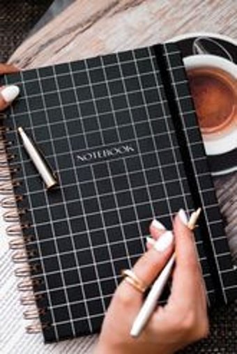 Matt Notebook Siyah A5 Kareli Orta Boy Siyah Not Defteri