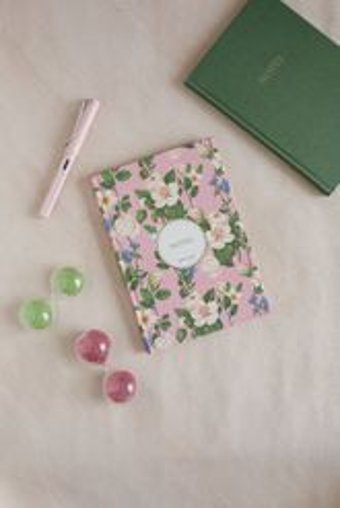 Hiddenpaperco Çiçek A5 Çizgisiz Orta Boy Pembe Not Defteri