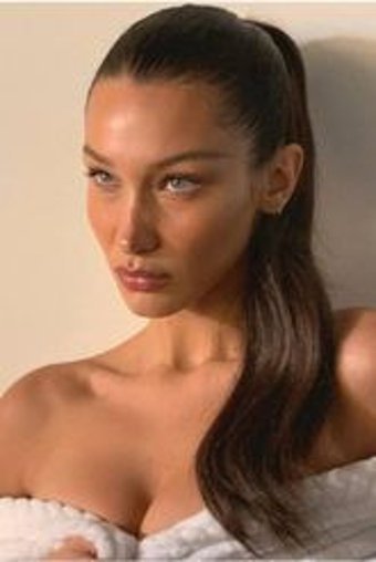 Genel Markalar A4 60 Yaprak Kareli Telli Sert Kapak 1 Adet Bella Hadid Okul Defteri