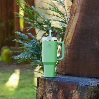 Stanley Quencher 1.18 lt Pipetli Bardak Termos Açık Yeşil
