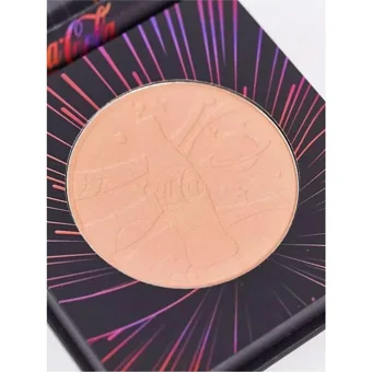 Revolution X Coca Cola Starlight Highlighter Paleti