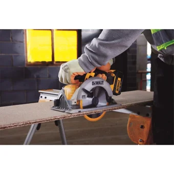 Dewalt DCS391M2-QW 18 V 3700 devir/dk 165 mm Kablosuz Akülü Şarjlı Daire Testere