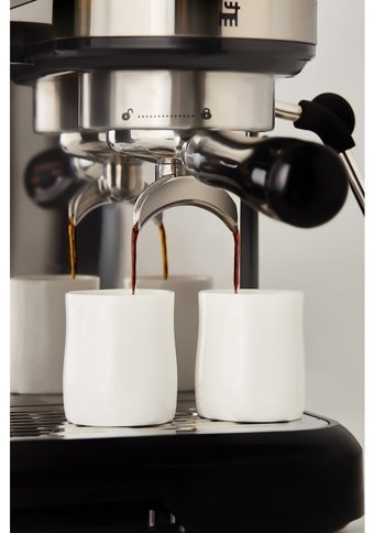 Coffeemaid 1550 W Paslanmaz Çelik Tezgah Üstü Kapsülsüz Öğütücülü Yarı Otomatik Espresso Makinesi Siyah