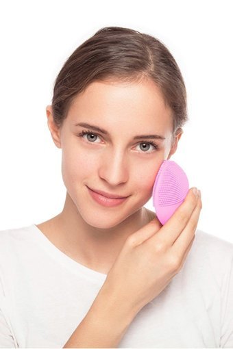 Foreo Luna Mini 2 Tüm Ciltler İçin 1 Başlıklı Fırçalı Silikon Şarjlı Titreşimli Yüz Temizleme Cihazı Pembe