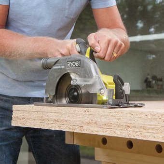 Ryobi R18CS70 18 V 3700 devir/dk 184 mm Açılı Kesim Kablosuz Akülü Şarjlı Daire Testere