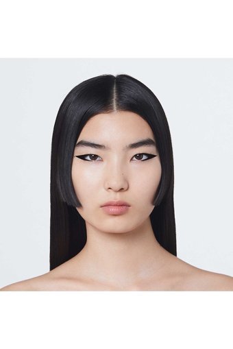 Gucci Définition L'Obscur Longwear No:17 Mat Pastel Siyah Kalem Eyeliner