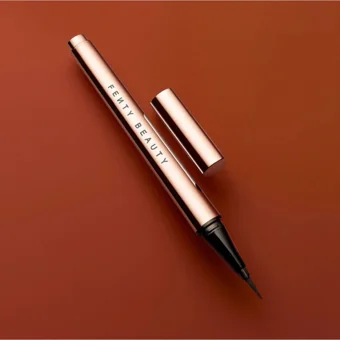 Fenty Beauty No:33 Suya Dayanıklı Mat Pastel Siyah Kalem Eyeliner