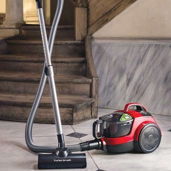 Korkmaz A900 Cosmos 750 W Hepa Filtreli 2.5 lt Kapasiteli Toz Torbasız Süpürge Kırmızı