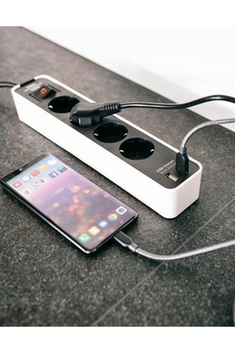 Brennenstuhl Kalın Topraklı Anahtarlı Akım Korumalı 4'lü 5 m USB Uzatma Kablolu Priz Beyaz