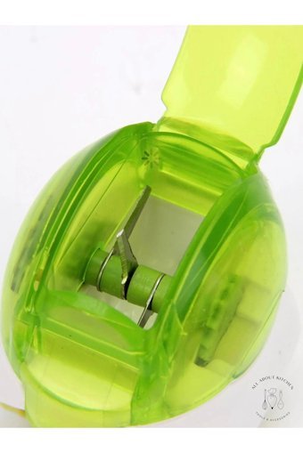 All About Kitchen Hazneli Plastik Tekerlekli Pratik Sarımsak Rendesi