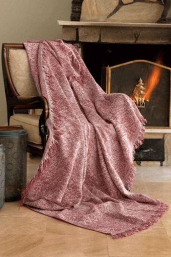 Tekstilsepetim Pamuklu - Polyester Polar Saçaklı Süngersiz Mermer Desenli Pembe Tekli Koltuk Örtüsü 170x220 cm