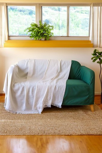 Xamantha Pamuklu Polar Saçaklı Süngersiz Çizgili Beyaz Tekli Koltuk Örtüsü 175x210 cm