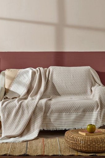 Fushia Trio Pamuklu Örgü Saçaklı Süngersiz Zikzaklı Bej Tekli Koltuk Örtüsü 170x210 cm