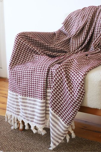 Koza Home Nova Pamuklu - Polyester Saçaklı Süngersiz Geometrik Desenli Bordo Tekli Koltuk Örtüsü 180x220 cm