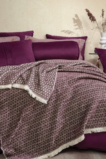 Yataş Pinnata Akrilik Polar Saçaklı Süngersiz Düz Mor Tekli Koltuk Örtüsü 140x190 cm
