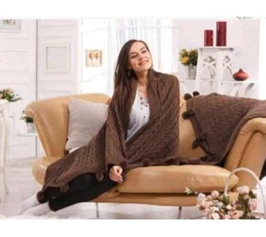 Salteks Akrilik Örgü Ponponlu Süngersiz Kahverengi Tekli Koltuk Örtüsü 130x170 cm