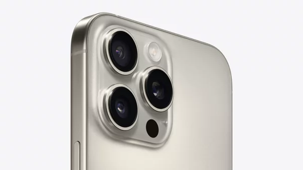 Apple iPhone 16 Pro 128 GB Hafıza 8 GB Ram 6.3 inç 48 MP Çift Hatlı OLED Ekran iOS Akıllı Cep Telefonu Natürel Titanyum