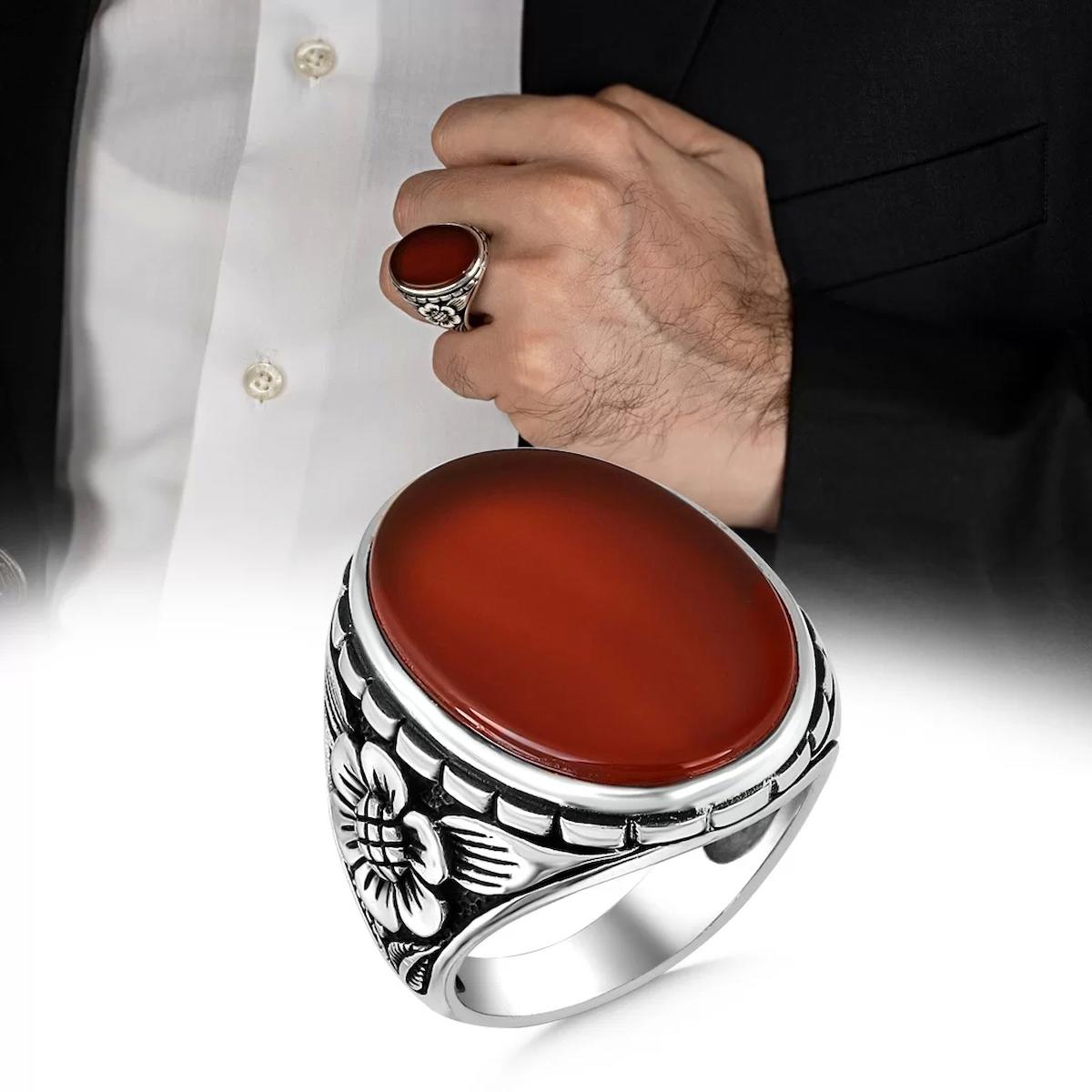 İpek Silver Kırmızı Akik Taşlı 925 Ayar Oval Gümüş Yüzük