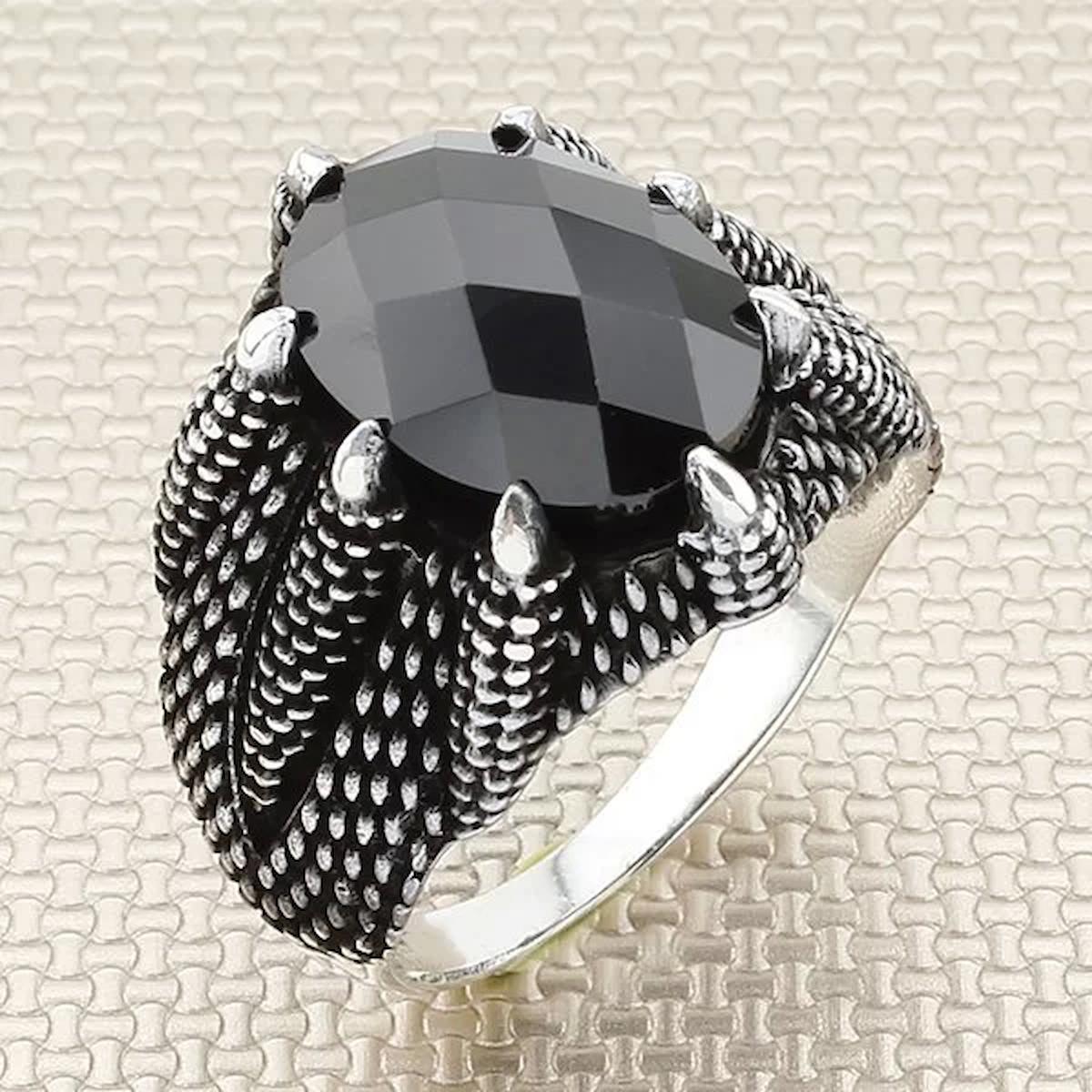 İpek Silver Siyah Zirkon Taşlı 925 Ayar Pençe Gümüş Yüzük