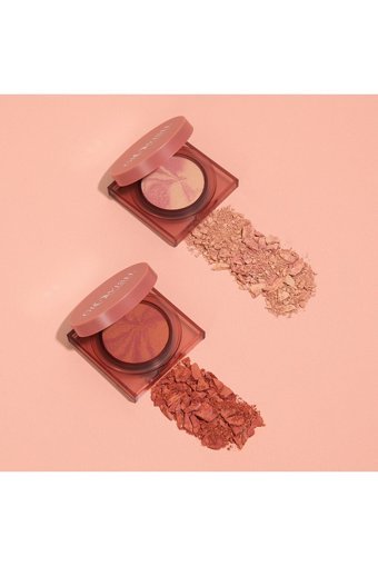 Huda Beauty GloWish Sassy Saffron 06 Işıltılı Toz Allık
