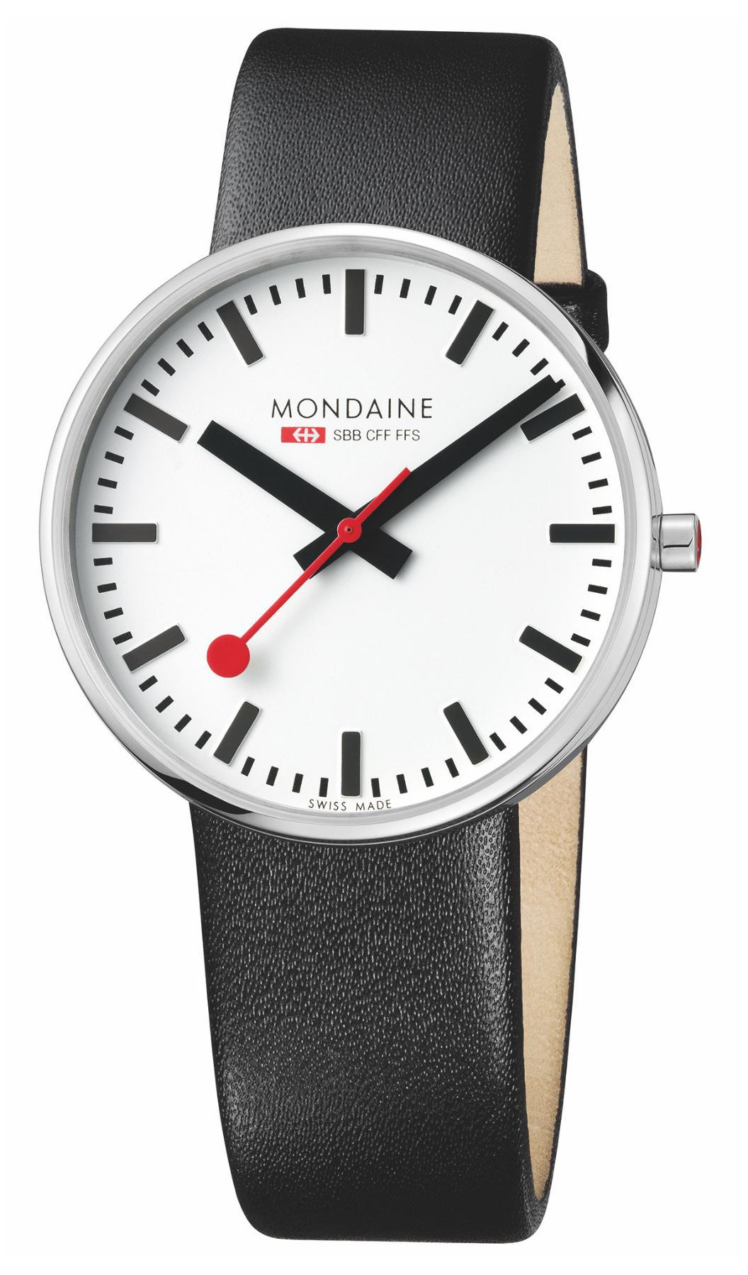Mondaine Giant Blacklight Takvimli 42 mm Siyah Deri Kordon Analog Erkek Kol Saati