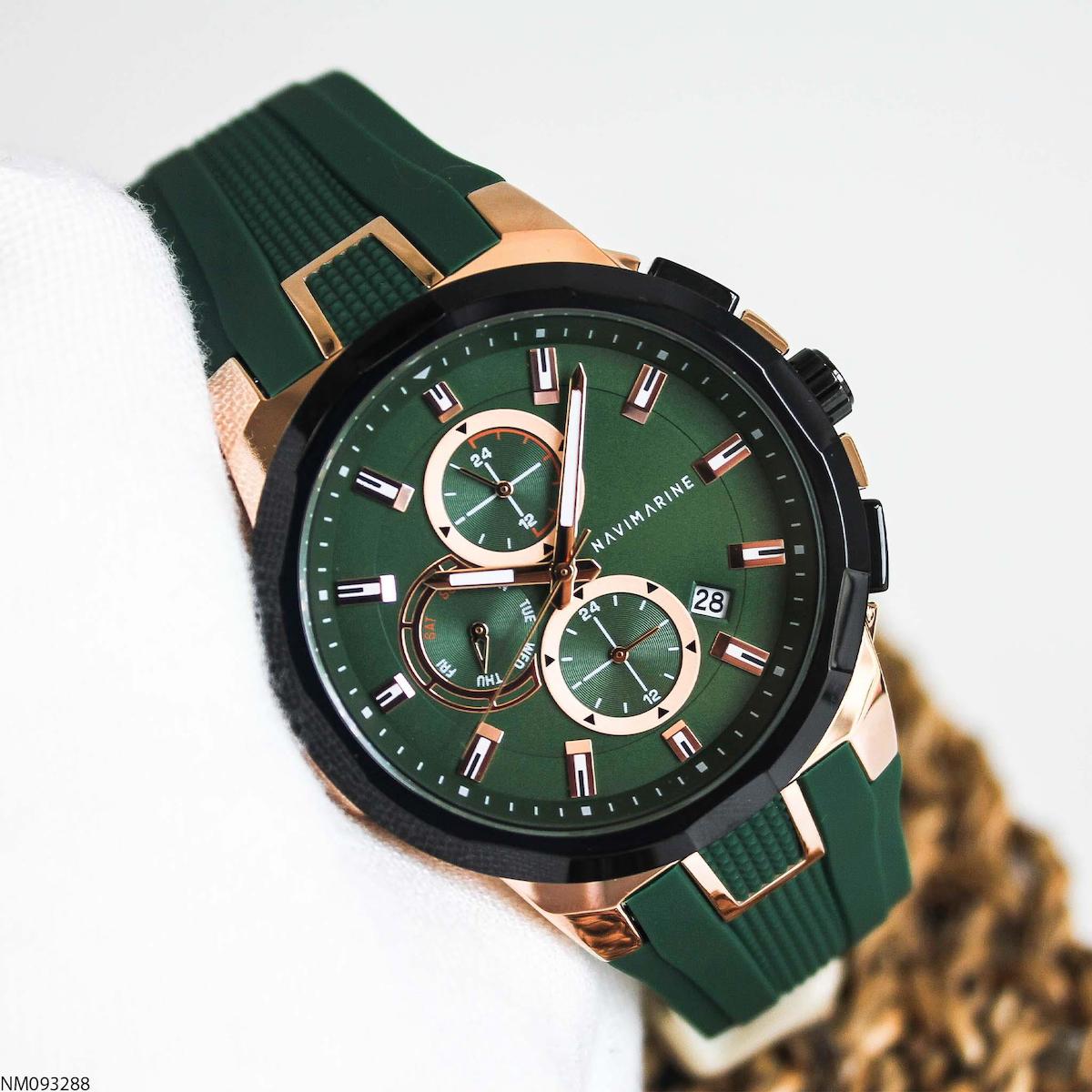 Navimarine NM093288 Takvimli 45 mm Yeşil Silikon Kordon Analog Erkek Kol Saati