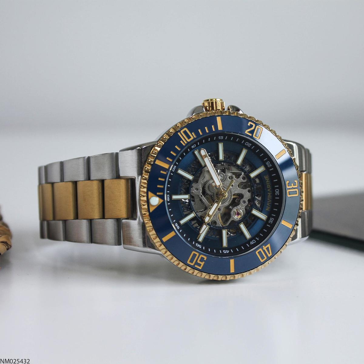 Navimarine NM025432 43 mm Altın-Çelik Kordon Analog Erkek Kol Saati