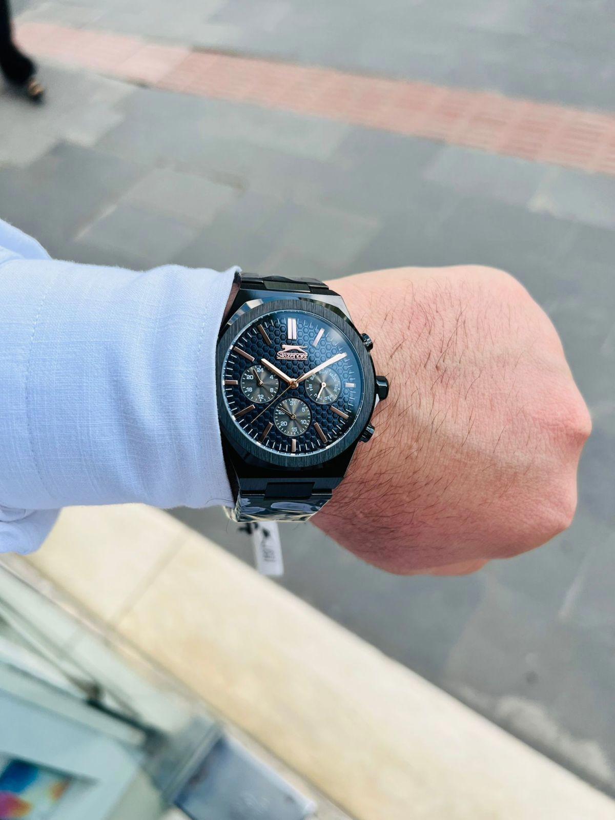 Slazenger SL.09.2137.2.03 Takvimli 44 mm Siyah Çelik Kordon Analog Erkek Kol Saati