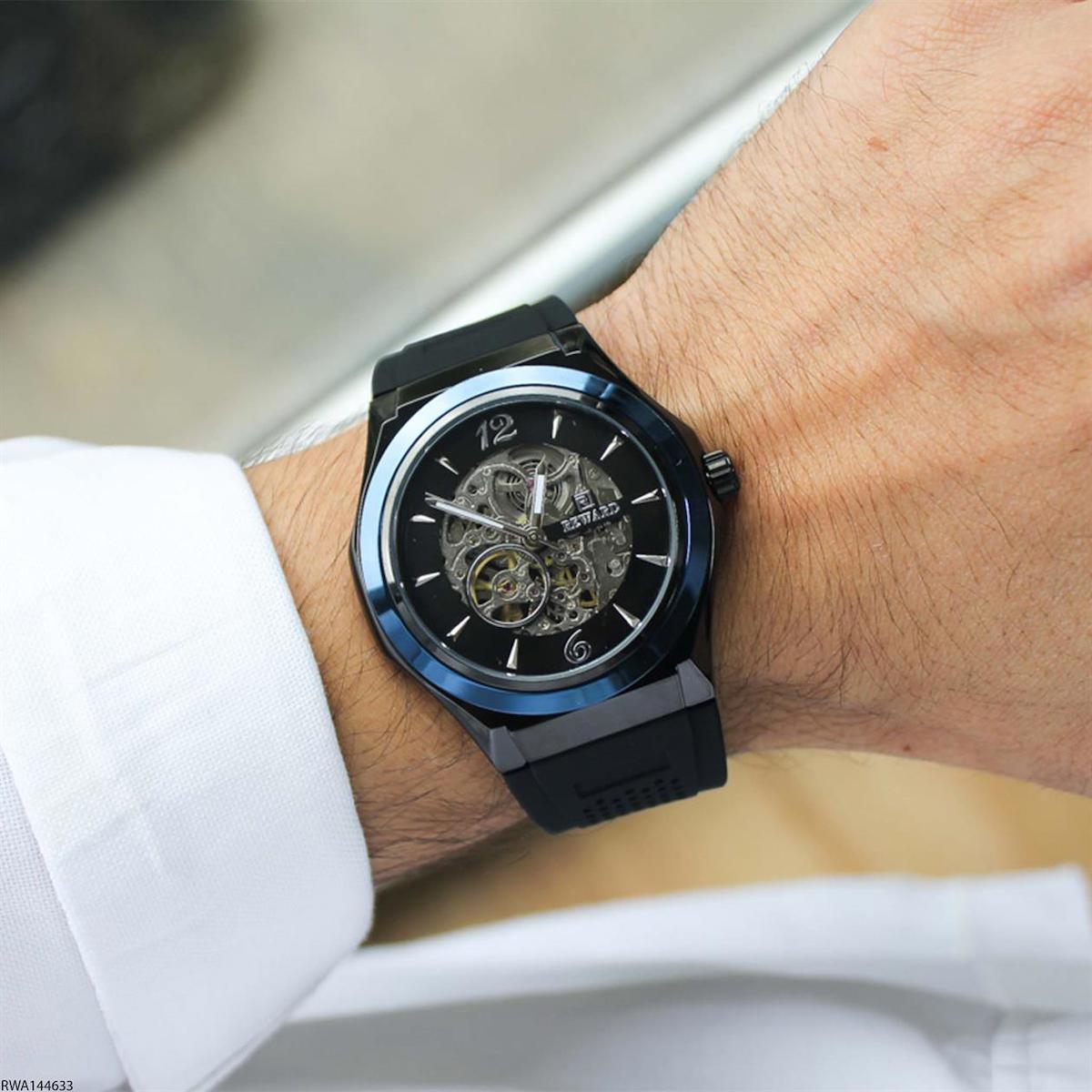 Reward RWA144633 45 mm Siyah Silikon Kordon Analog Erkek Kol Saati