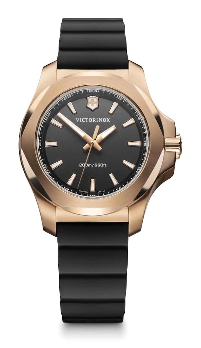 Victorinox Swiss Army 241808 37 mm Siyah Kauçuk Kordon Analog Kol Saati