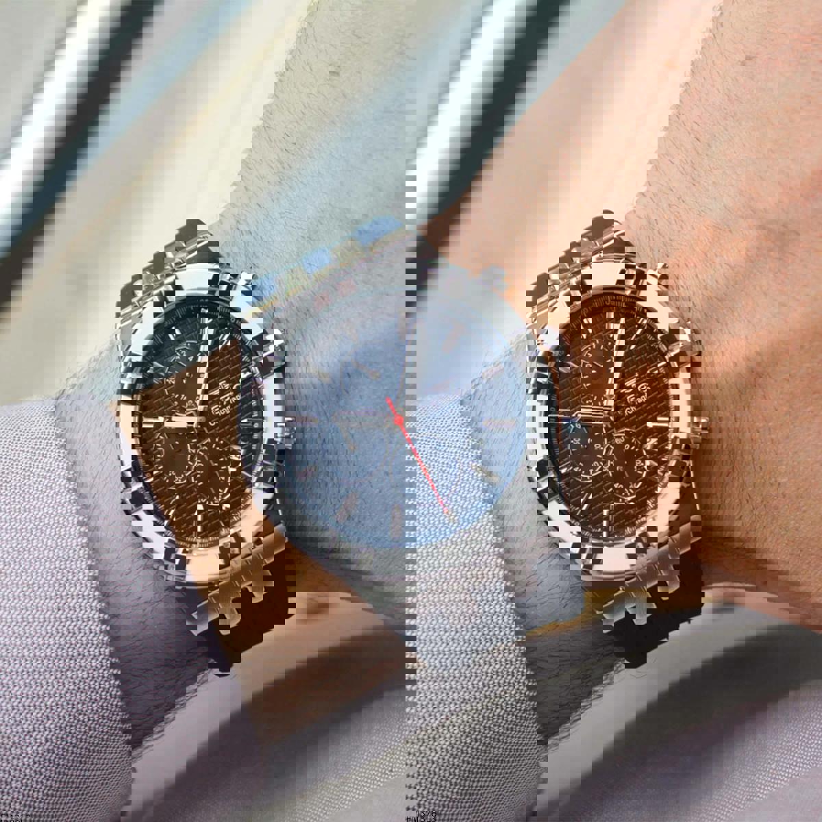 Ferro FM31378-L3 Takvimli 44 mm Lacivert Silikon Kordon Analog Erkek Kol Saati