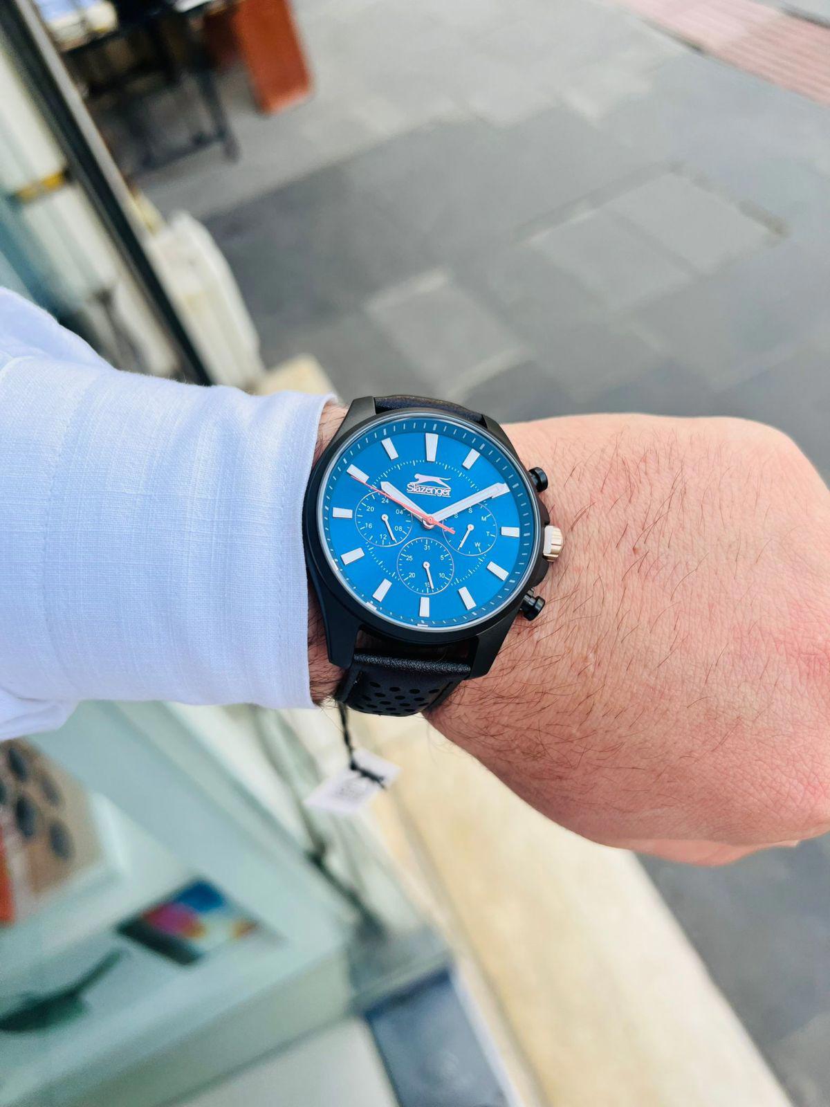 Slazenger SL.09.2134.2.05 Takvimli 44 mm Siyah Deri Kordon Analog Erkek Kol Saati