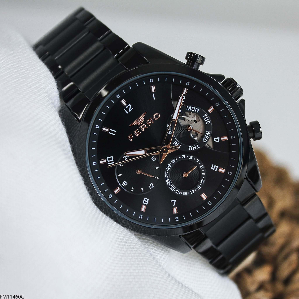 Ferro FM11460G Takvimli 43 mm Siyah Çelik Kordon Analog Erkek Kol Saati