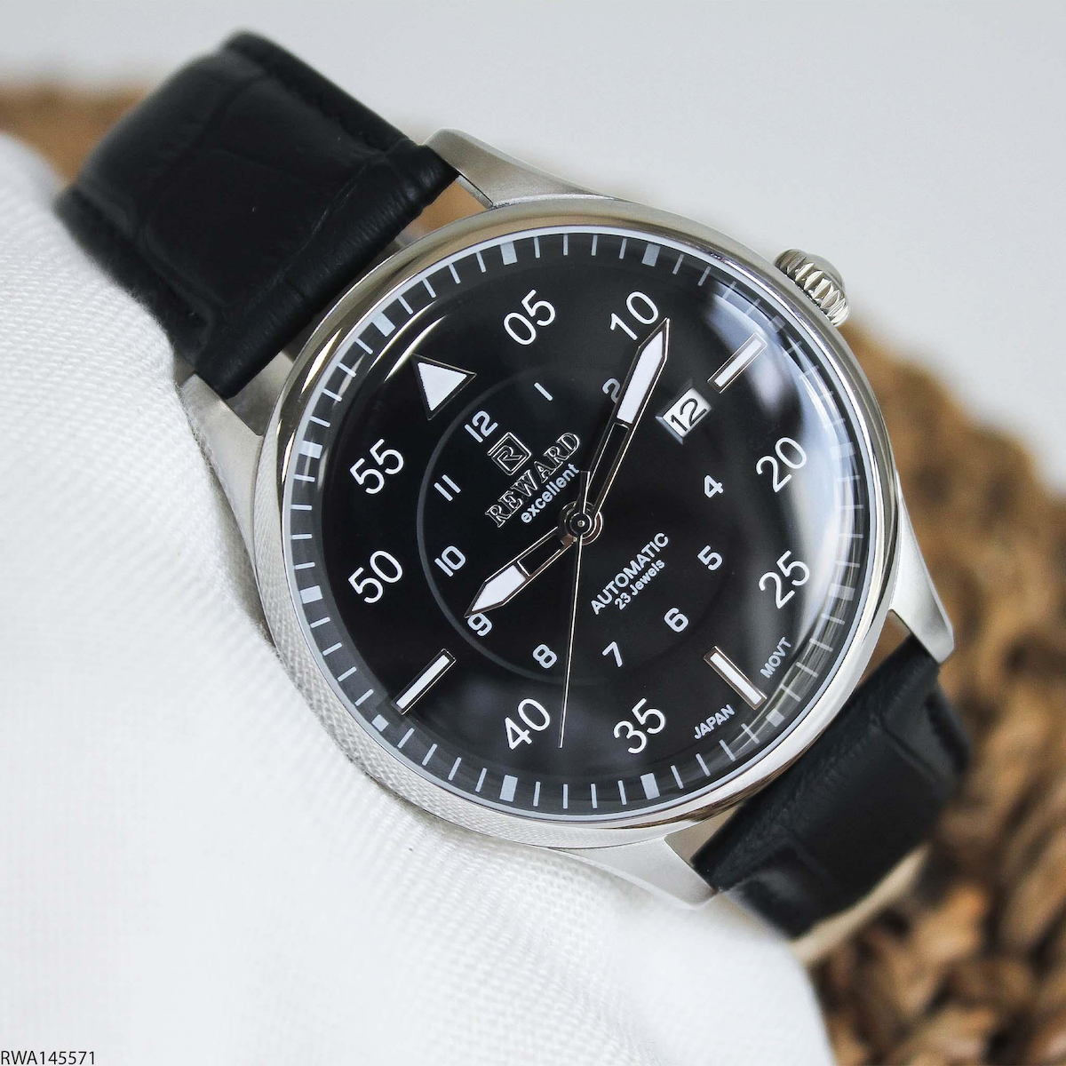 Reward RWA145571 Takvimli 44 mm Siyah Deri Kordon Analog Erkek Kol Saati