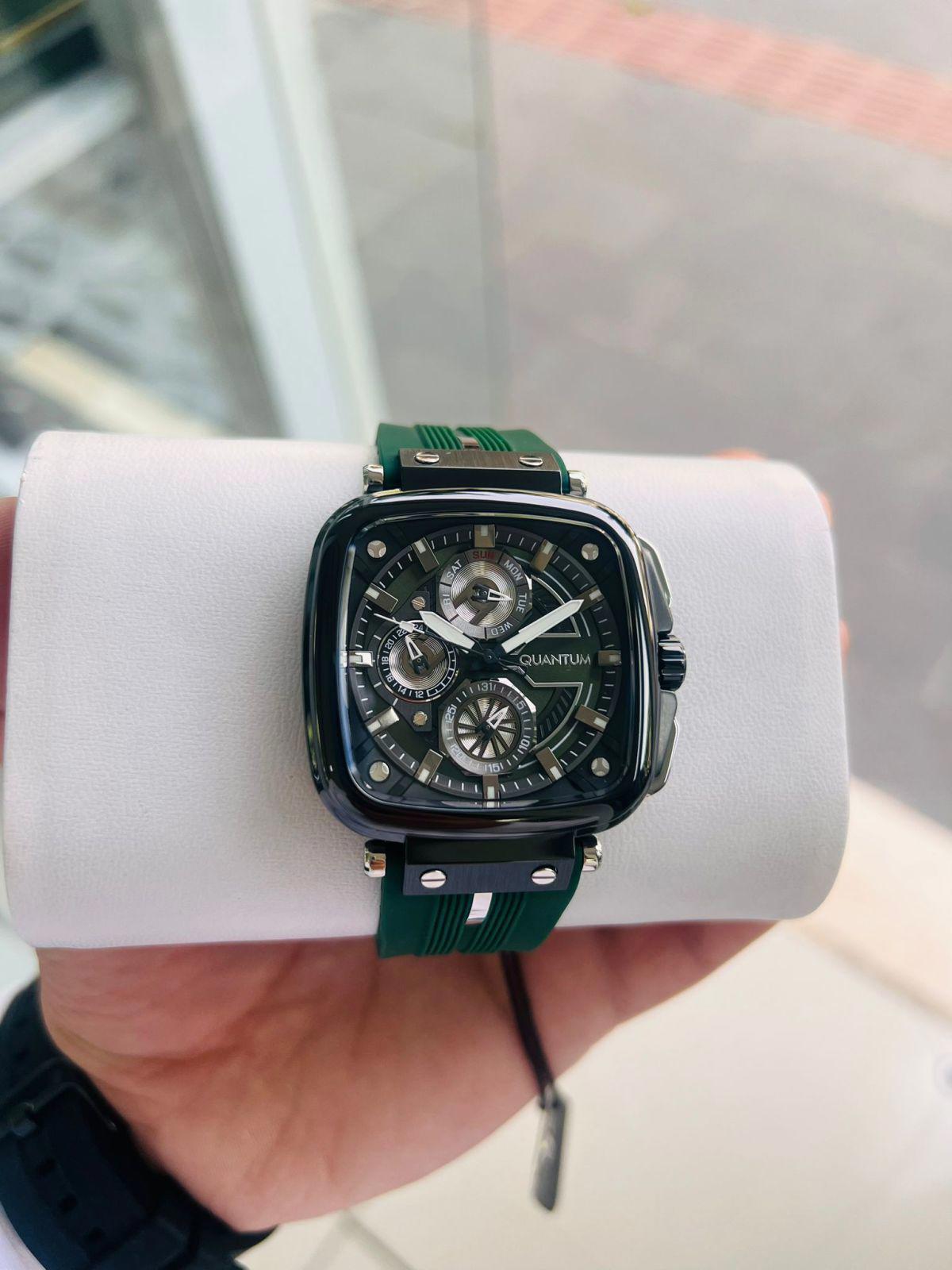 Quantum PHAS7942-6 Takvimli 44 mm Yeşil Silikon Kordon Analog Erkek Kol Saati