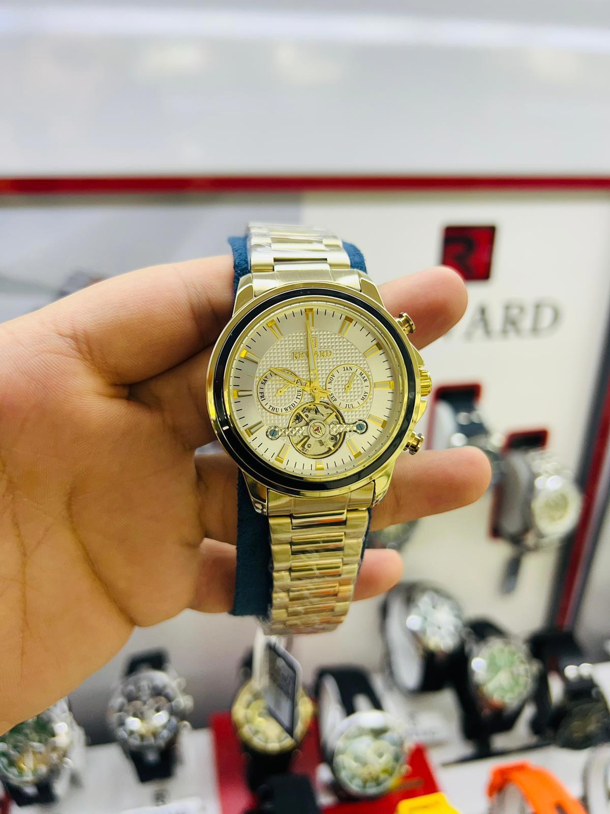 Reward WWA98744.V2 Takvimli 44 mm Sarı Metal Kordon Analog Erkek Kol Saati