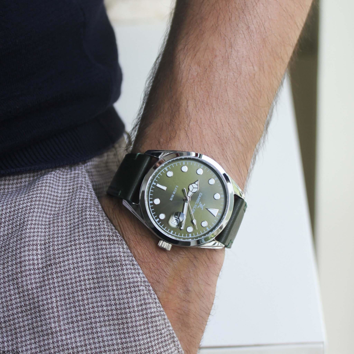 Daniel Klein DK254082 Takvimli 43 mm Yeşil Deri Kordon Analog Erkek Kol Saati
